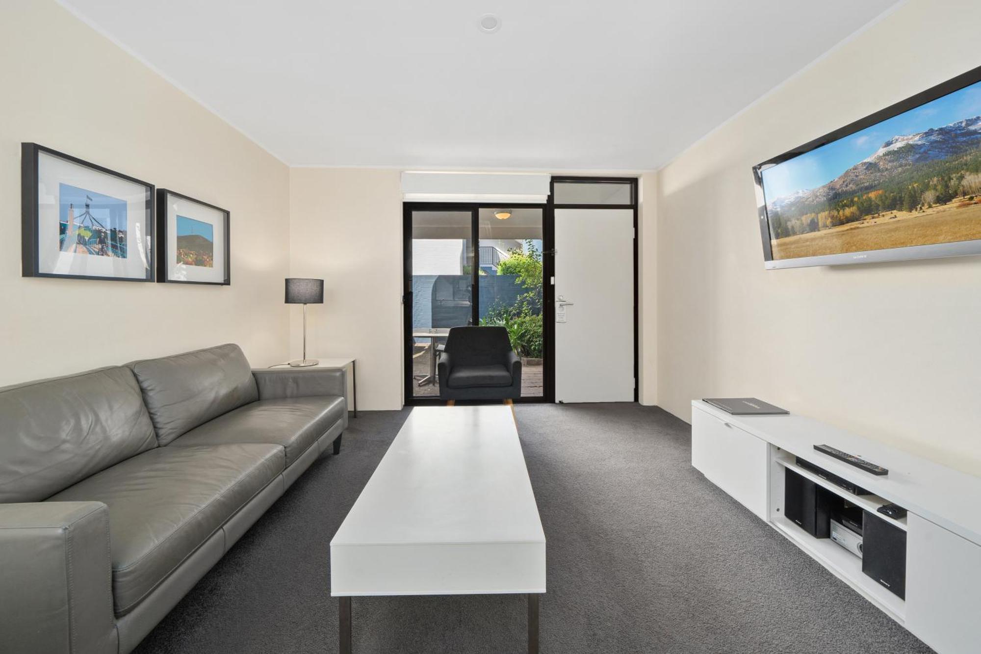 Manuka Park Serviced Apartments Canberra Exterior foto