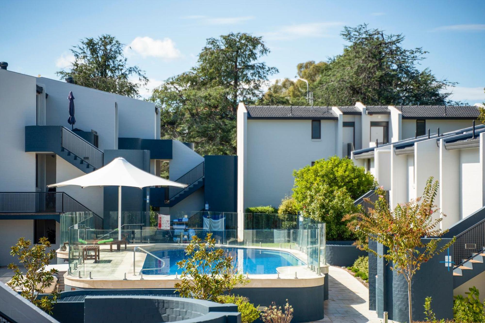 Manuka Park Serviced Apartments Canberra Exterior foto